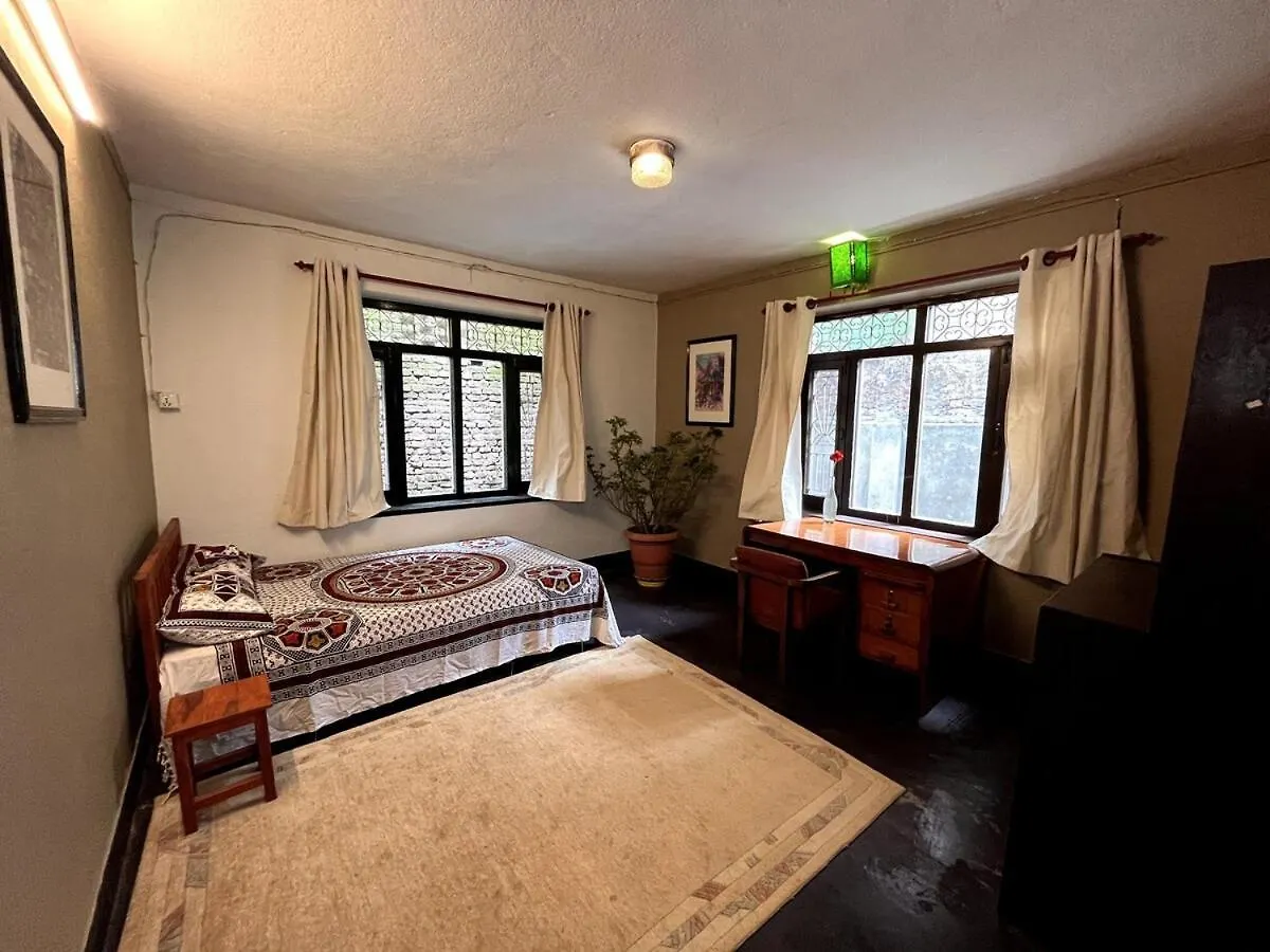 Traditional Nepali House Catmandu 0*,